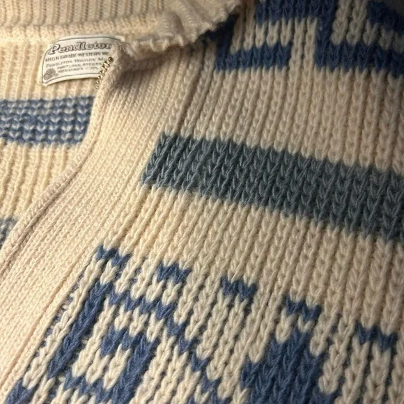 Vintage 1970s Men’s Pendleton Cream And Blue Zip Up Sweater. 100% Virgin Wool - Picture 7 of 8
